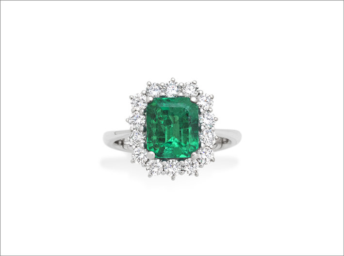 Anello Smeraldo Bogotà con contorno Anello Smeraldo Bogotà con contorno